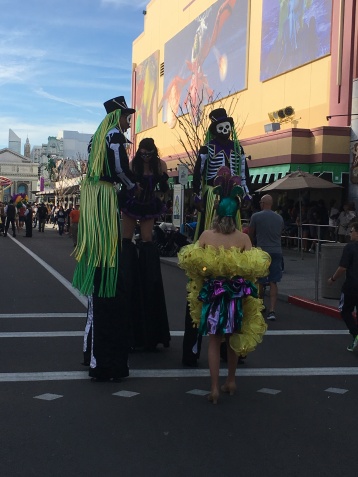 Mardi Gras parage performers